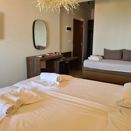 Este Luxury Apartments กริโอปียี ภายนอก รูปภาพ