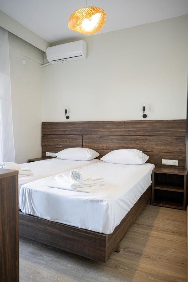 Este Luxury Apartments กริโอปียี ภายนอก รูปภาพ