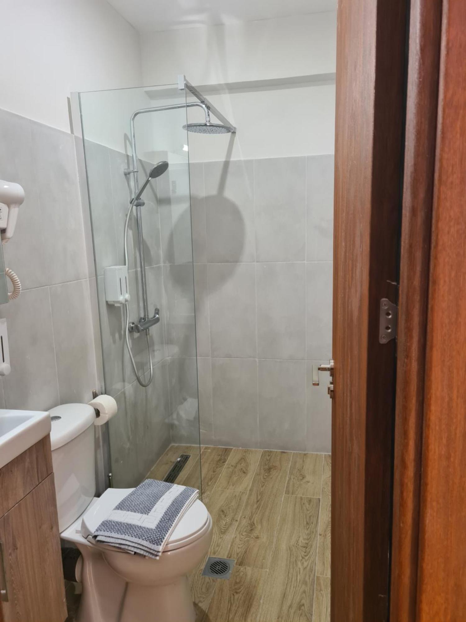 Este Luxury Apartments กริโอปียี ภายนอก รูปภาพ