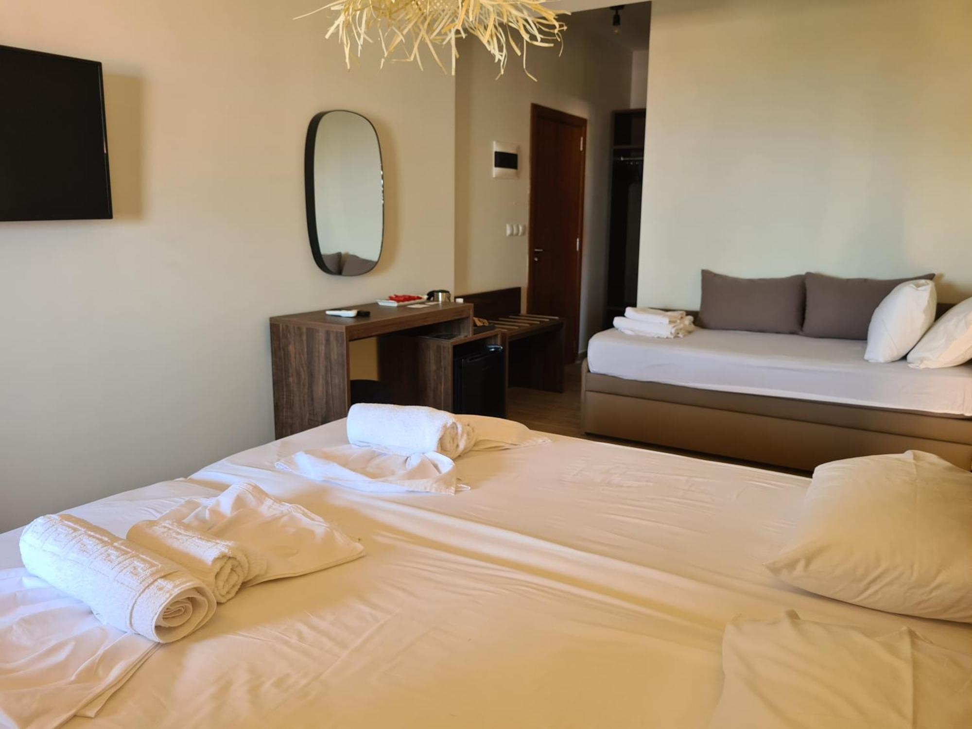 Este Luxury Apartments กริโอปียี ภายนอก รูปภาพ